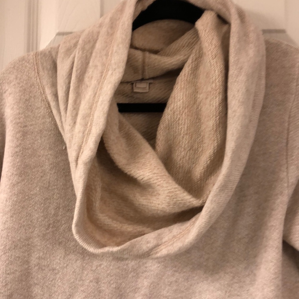 Pullover - Picture 2 of 3